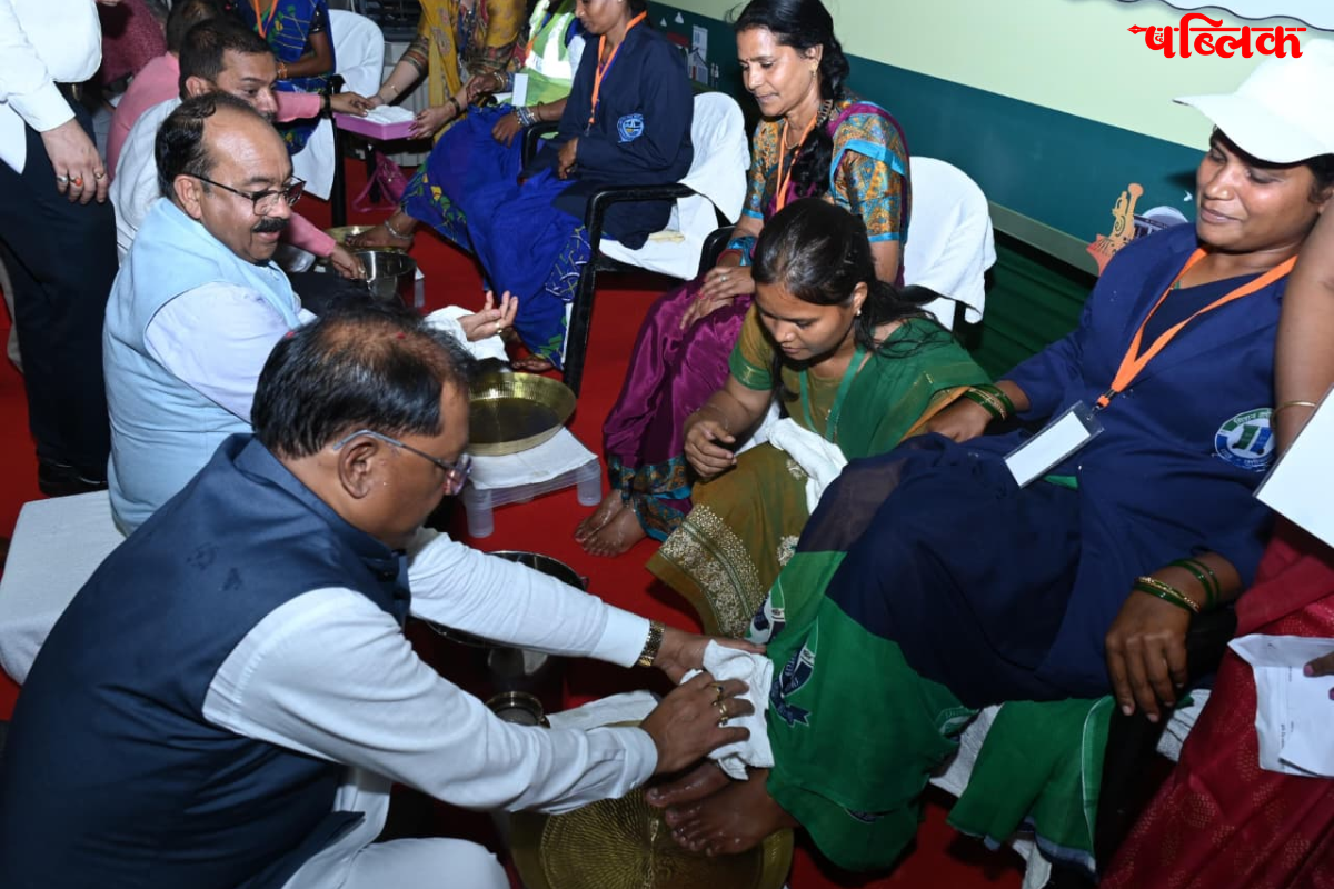 Chhattisgarh CM washes feet of sanitation workers