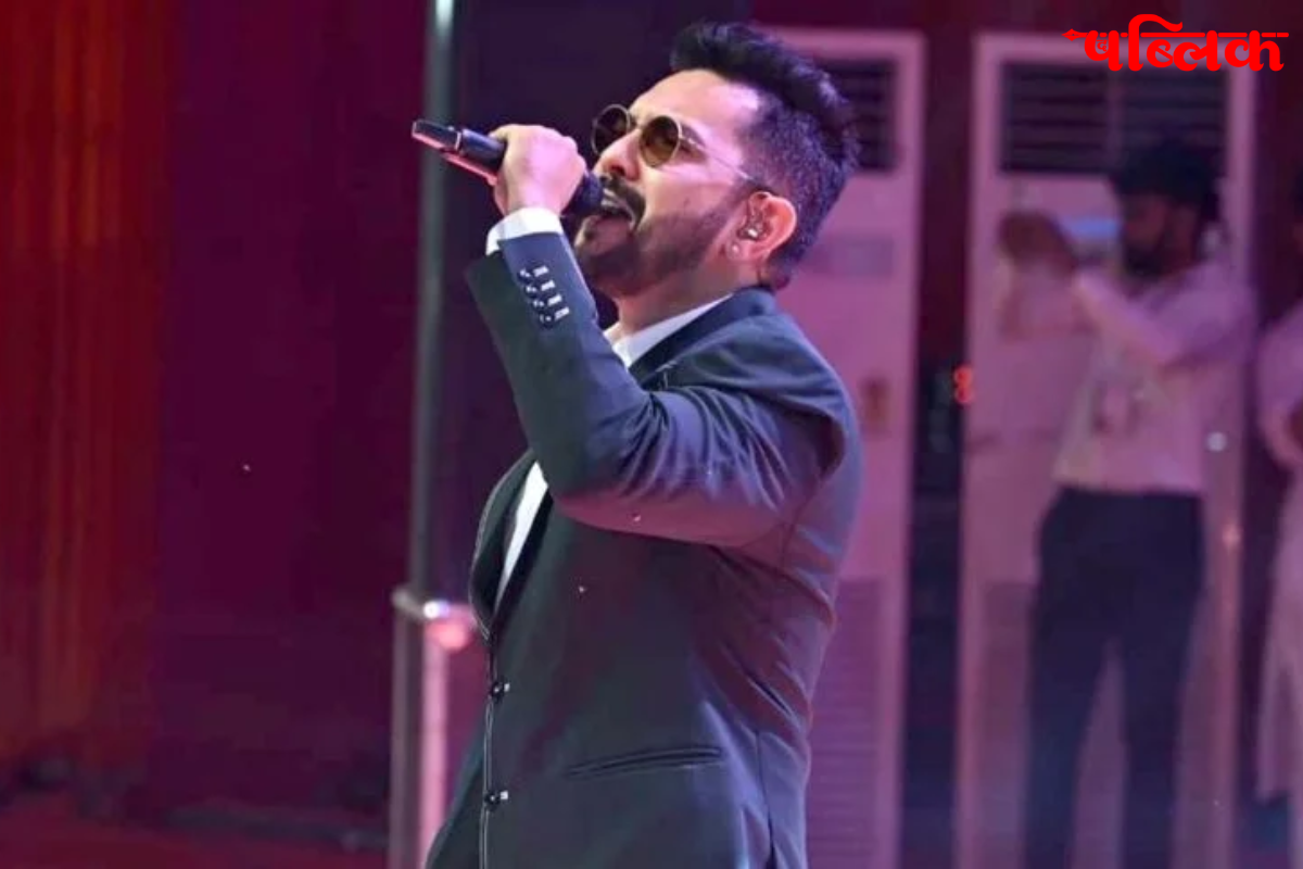 Bhumi Trivedi live performance