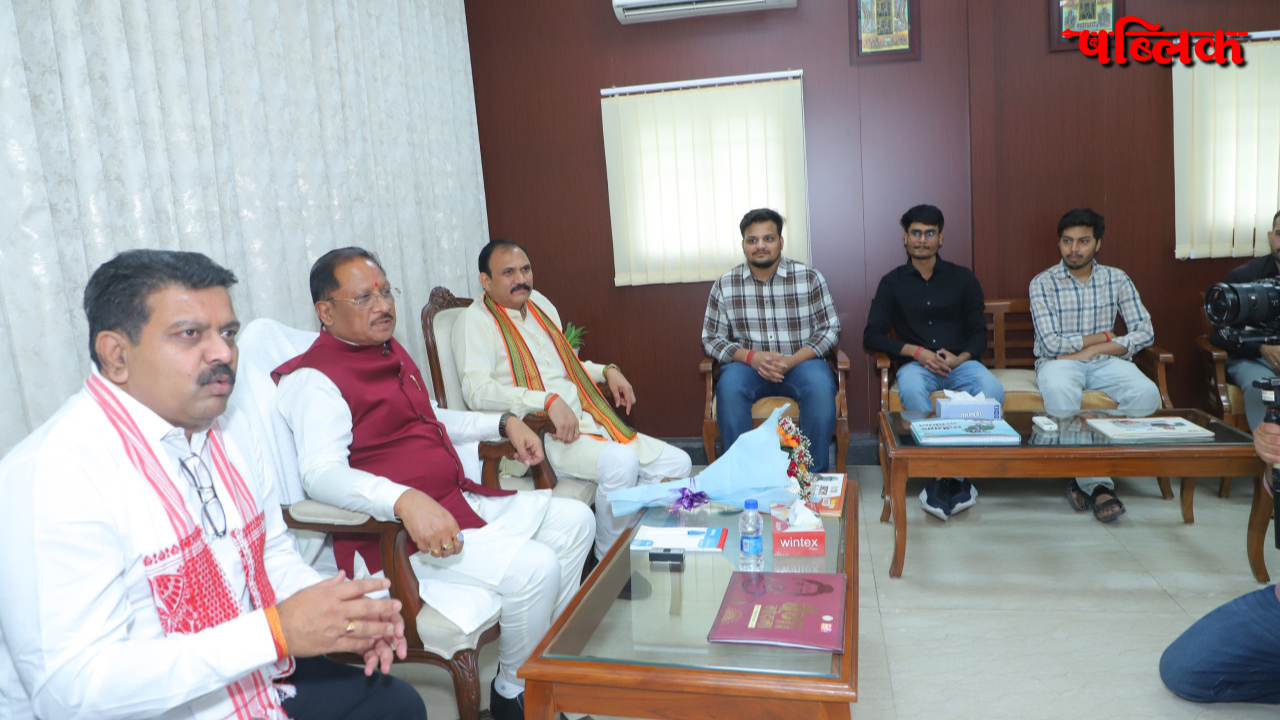 cm vishnudeo sai met upsc topppers